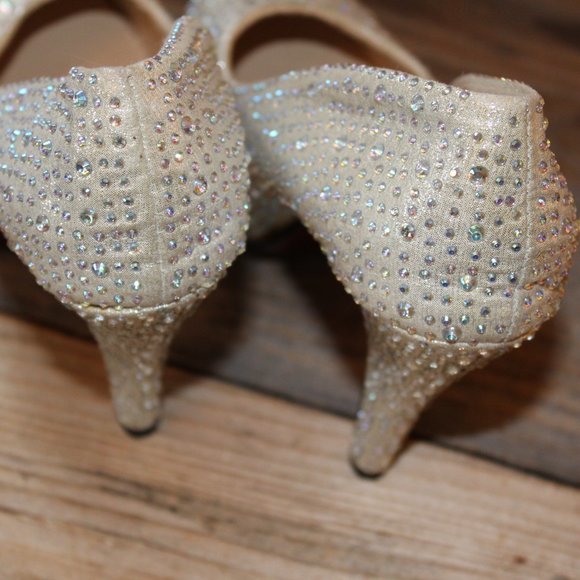 Lola Heel Silver Women's Rhinestone Round Toe Slip-On Pump 245 Korea 7.5 US New - Picture 8 of 9